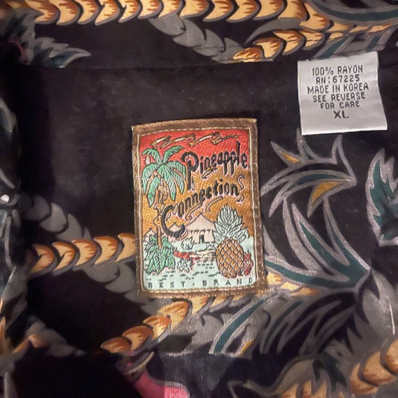 Pineapple Connection Men’s Hawaiian Shirt - Picture 3 of 3